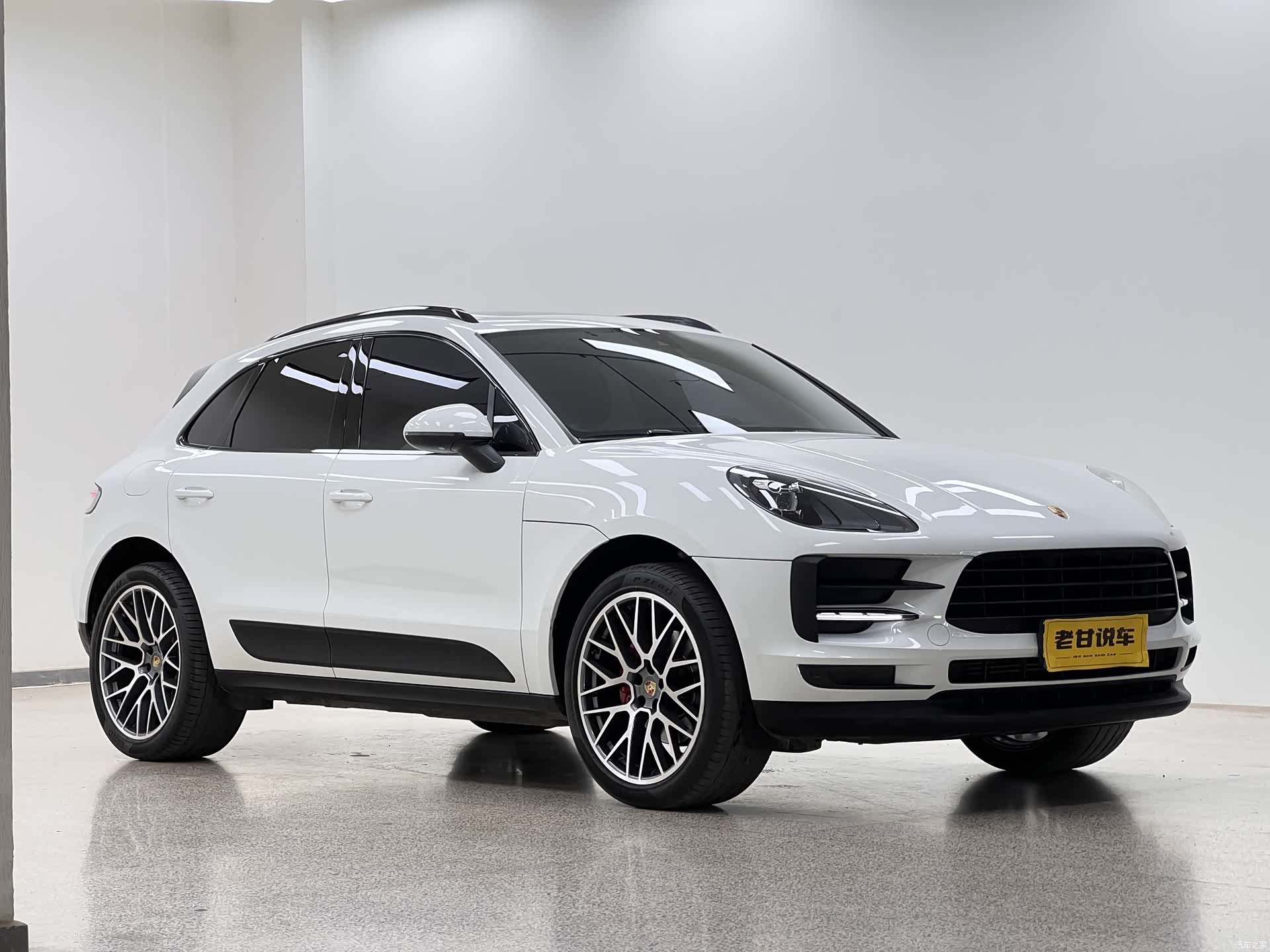 Porsche Macan, 2020 все фото