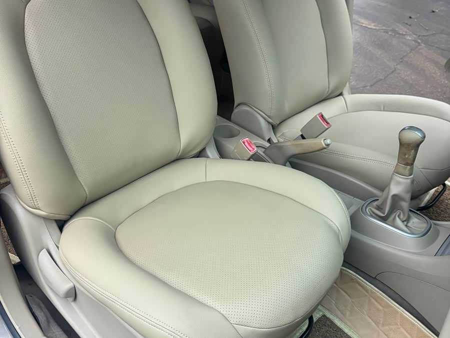 Nissan Sylphy 2016, фото 16