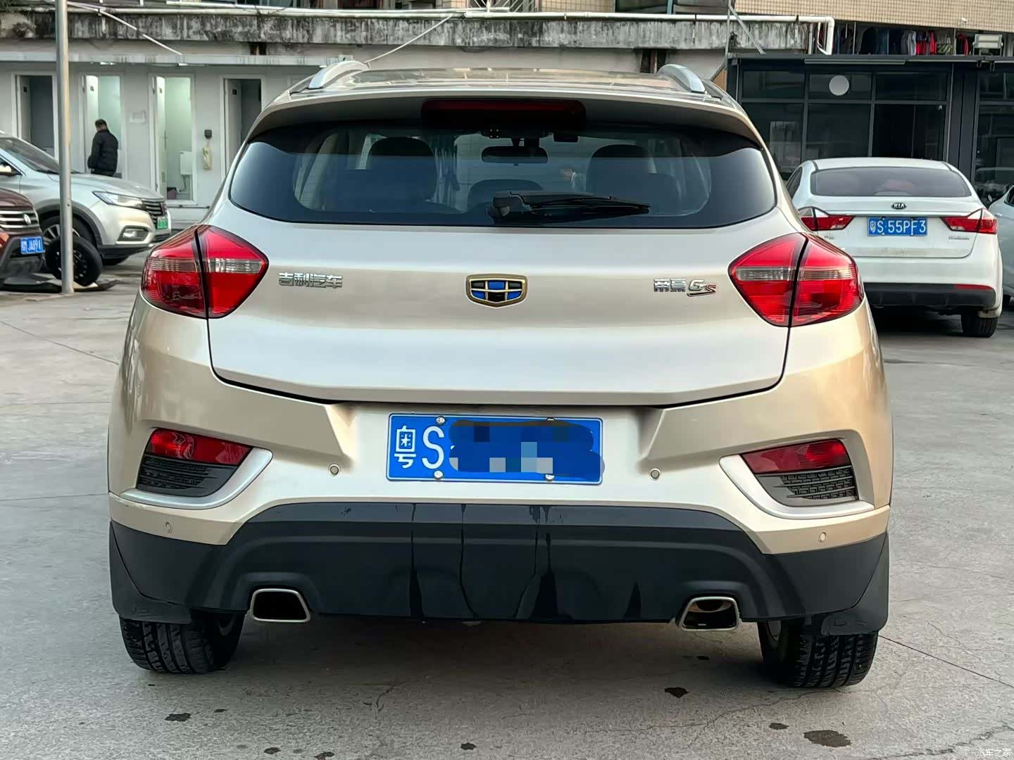 Geely Emgrand, 2017 8
