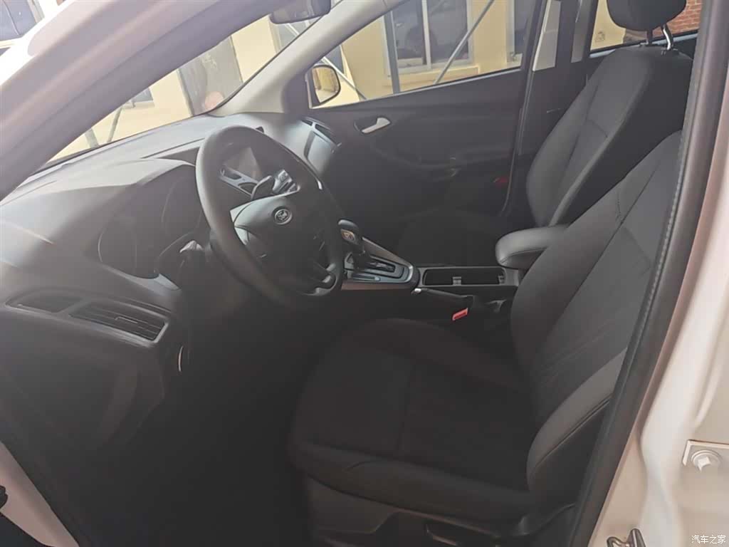 Ford Focus, 2019 15