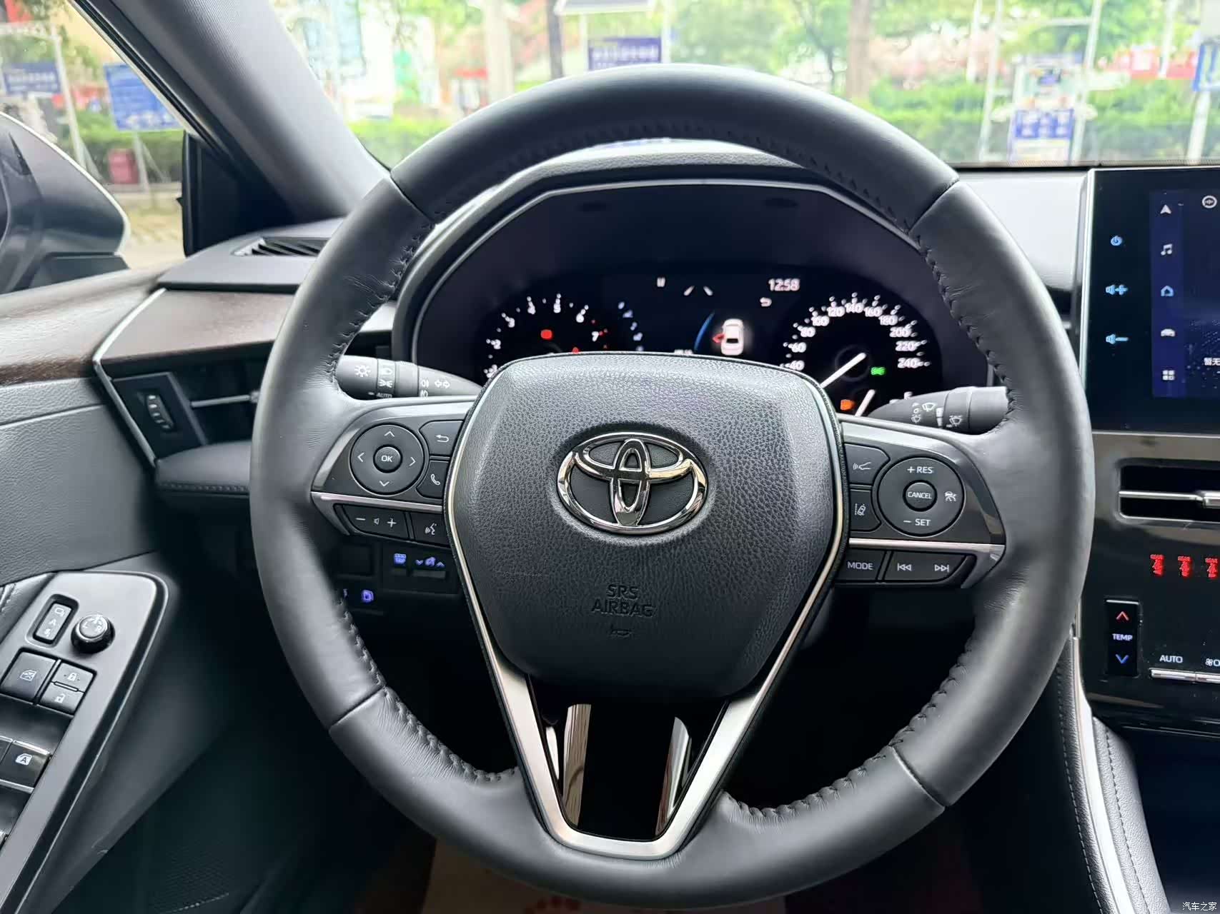 Toyota Avalon, 2022 6