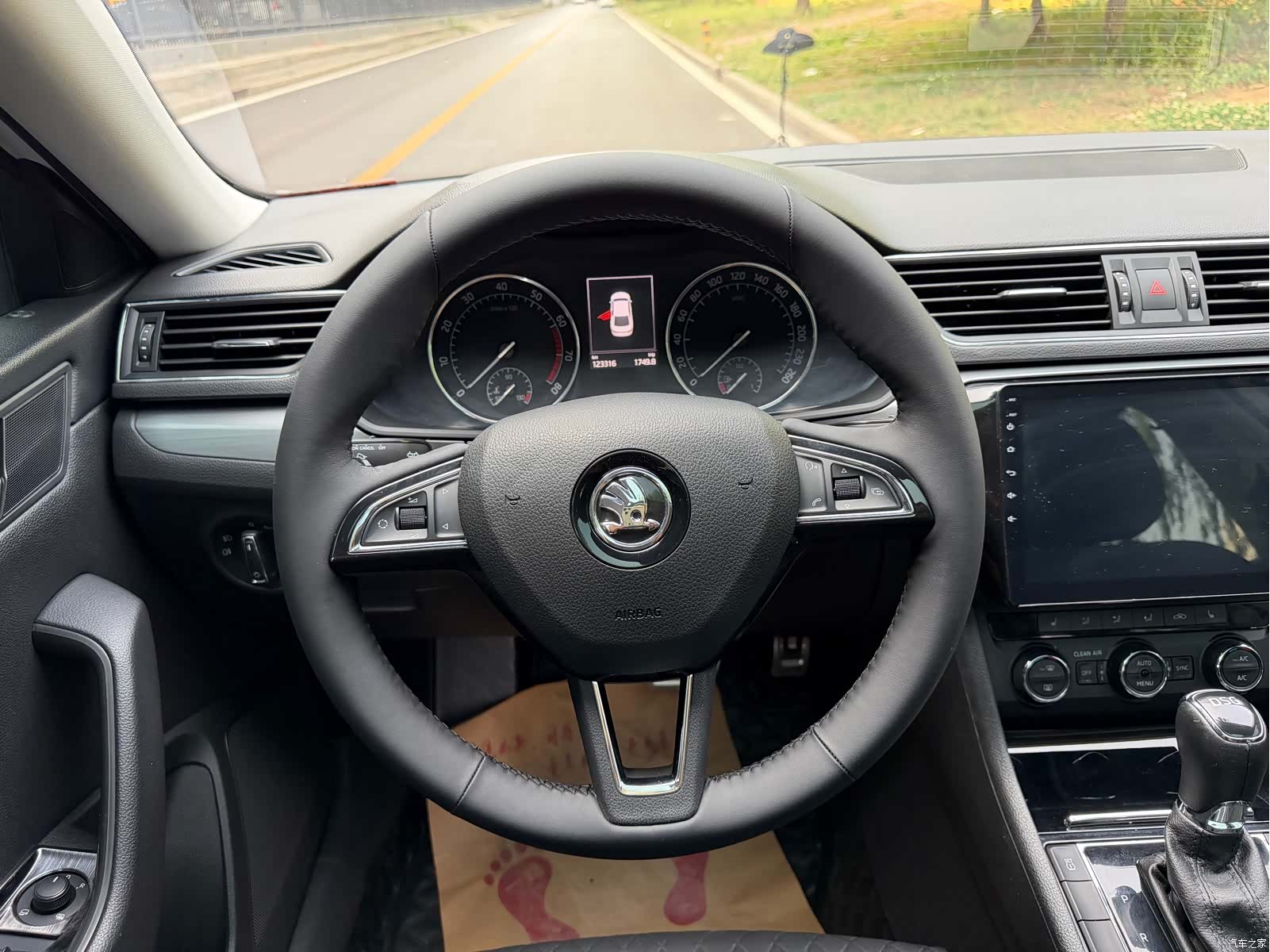 Skoda Superb, 2017 6