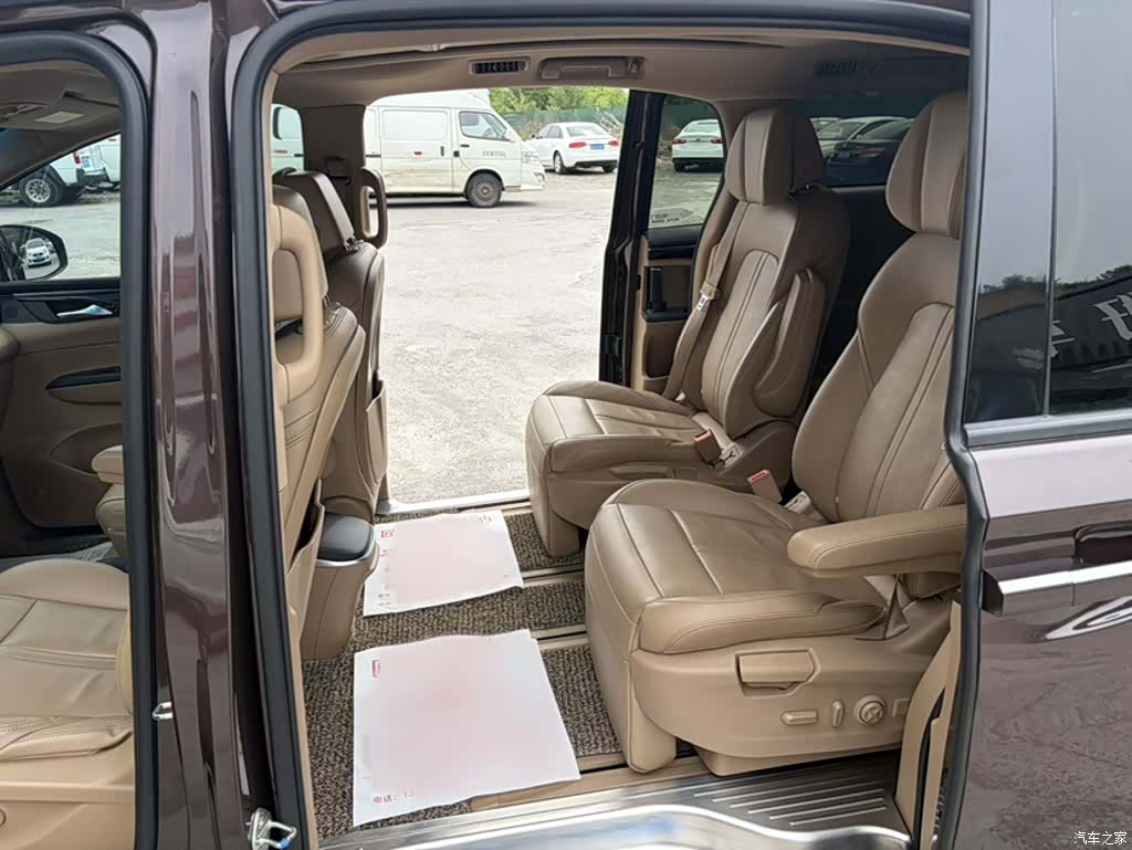 Buick GL8, 2018 12