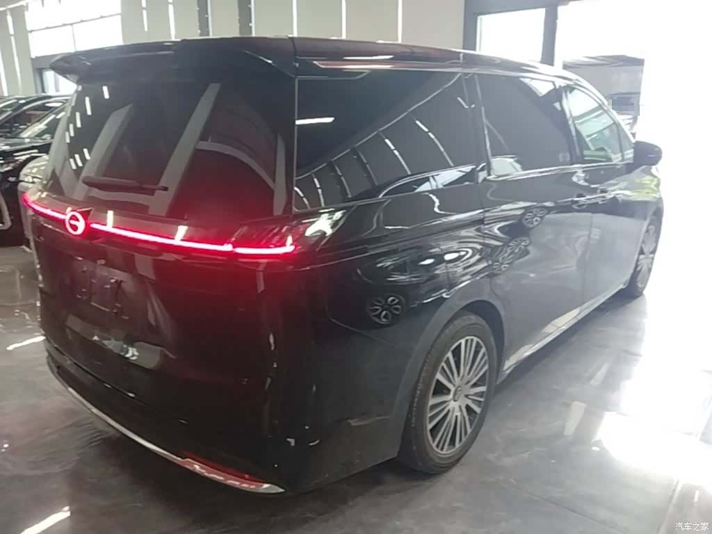 Trumpchi E8, 2024 7