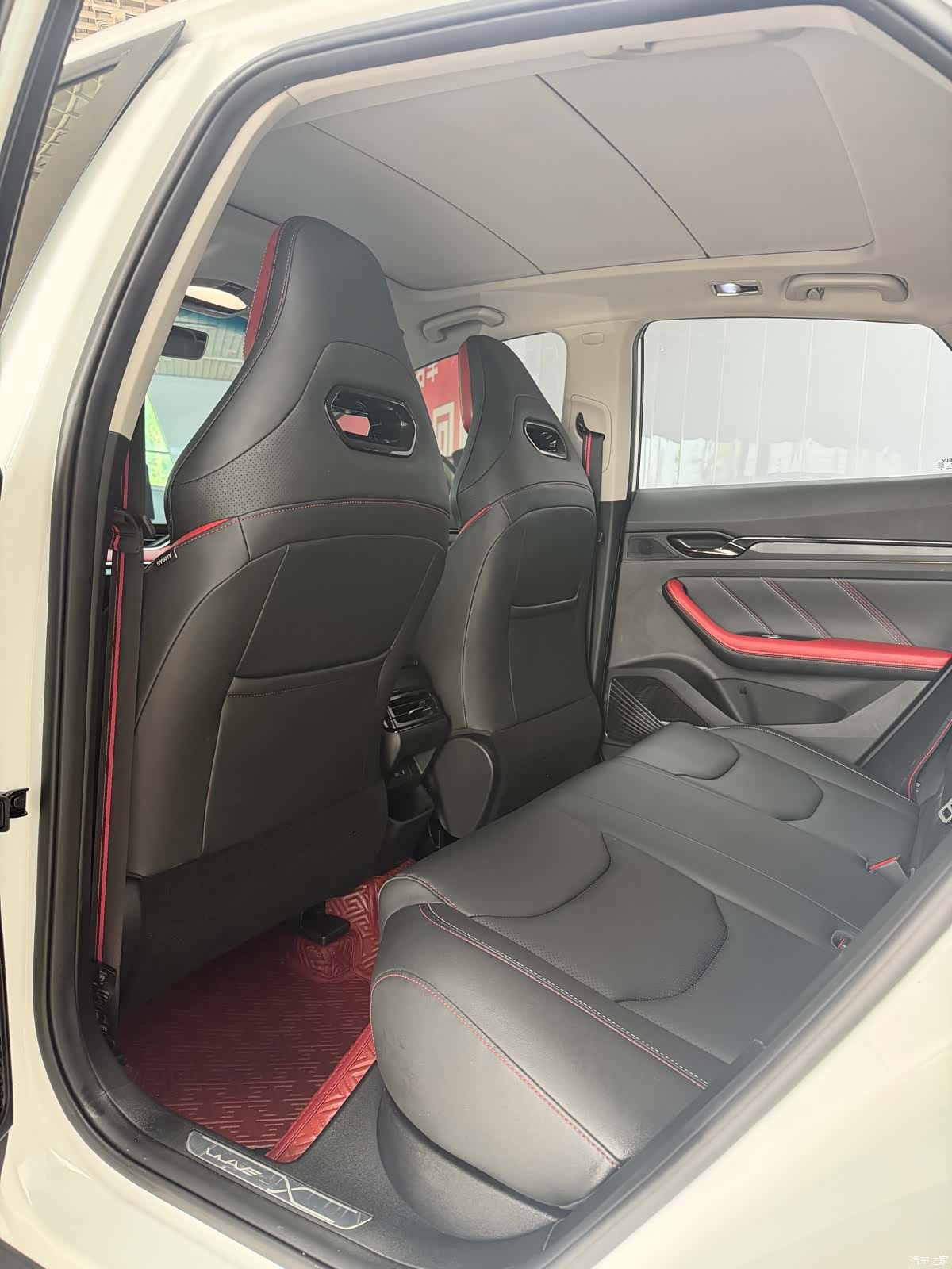 Geely Emgrand, 2022 17
