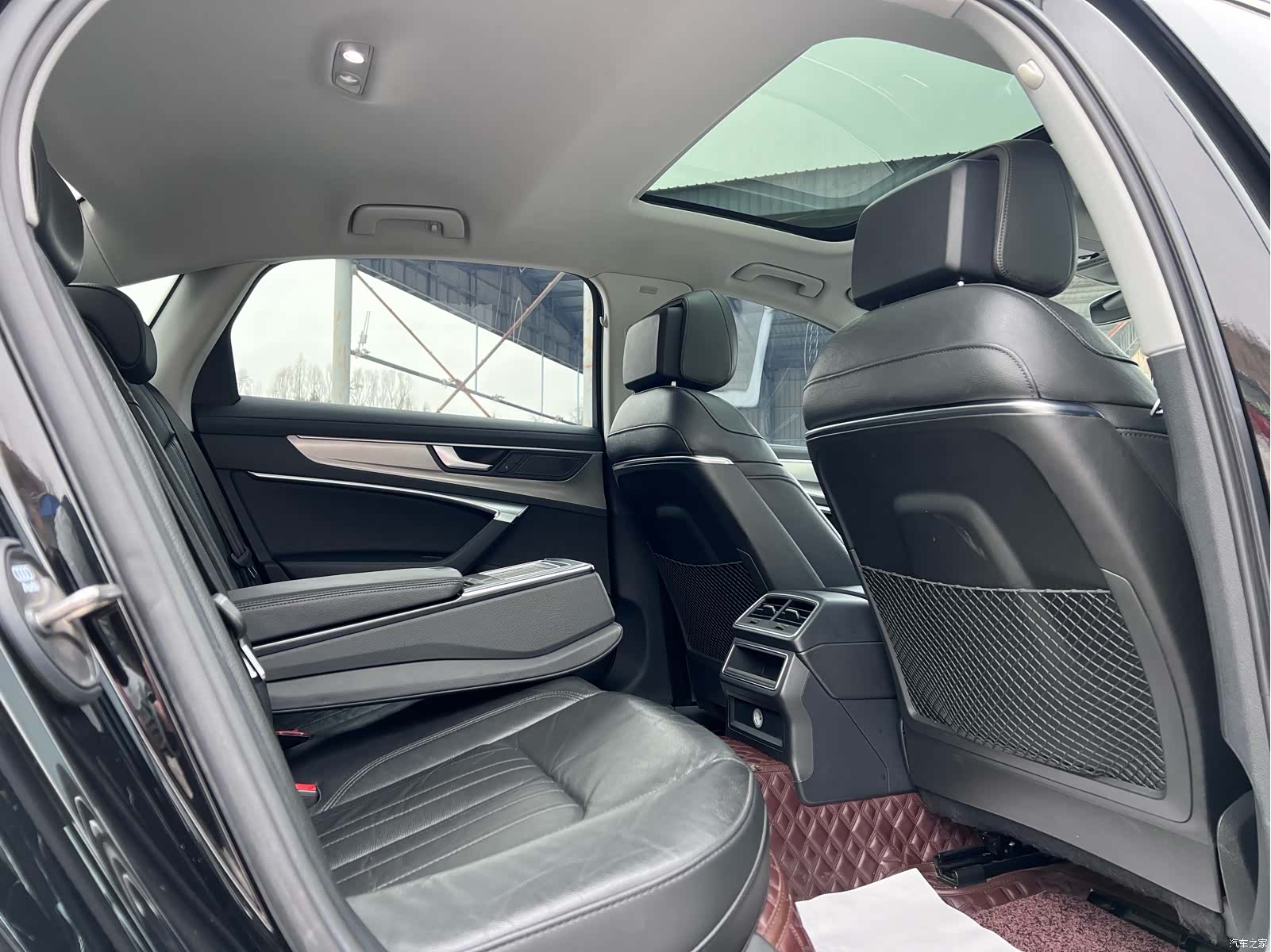 Audi A6L, 2020 11