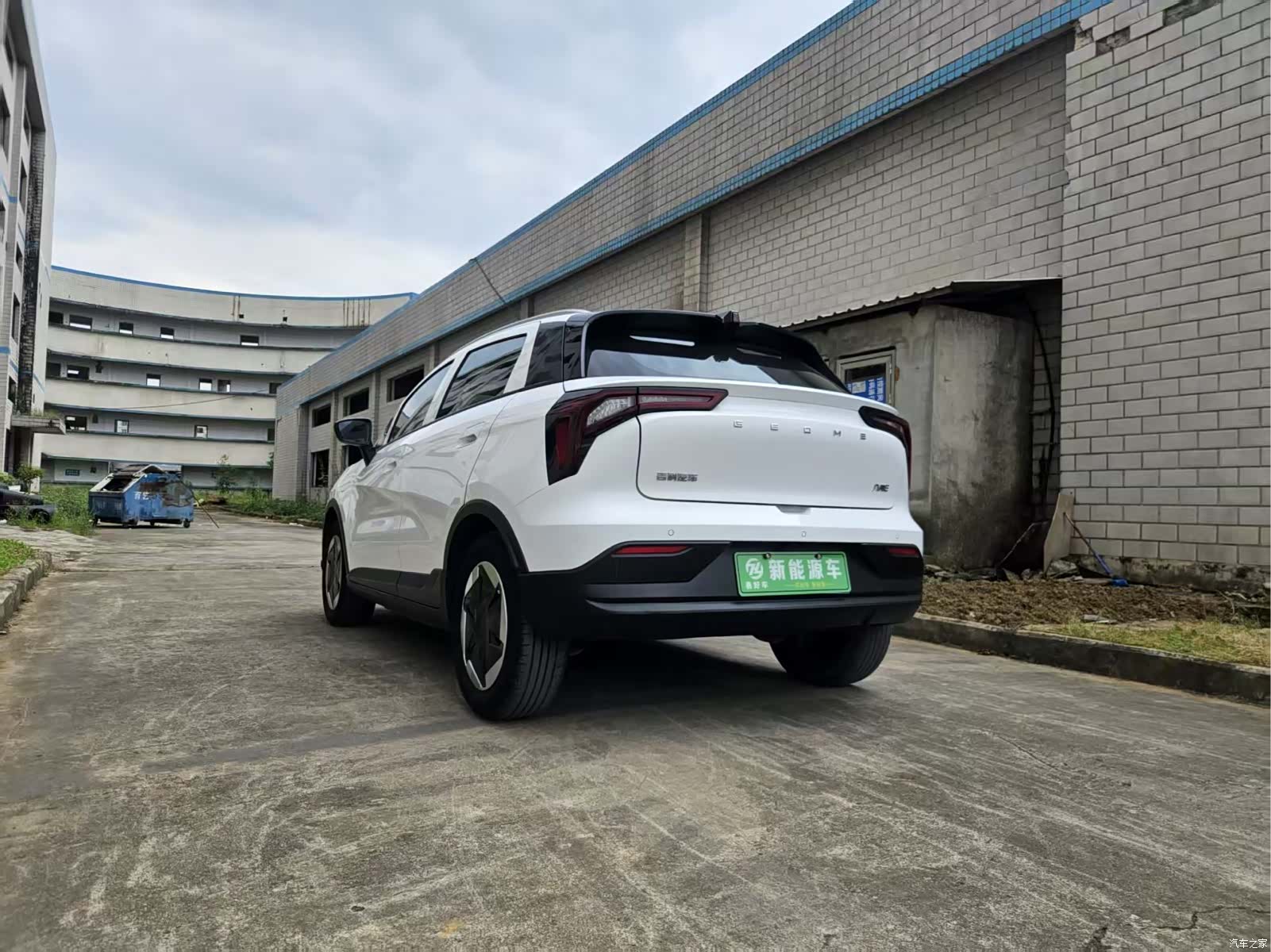 Geely E, 2024 все фото