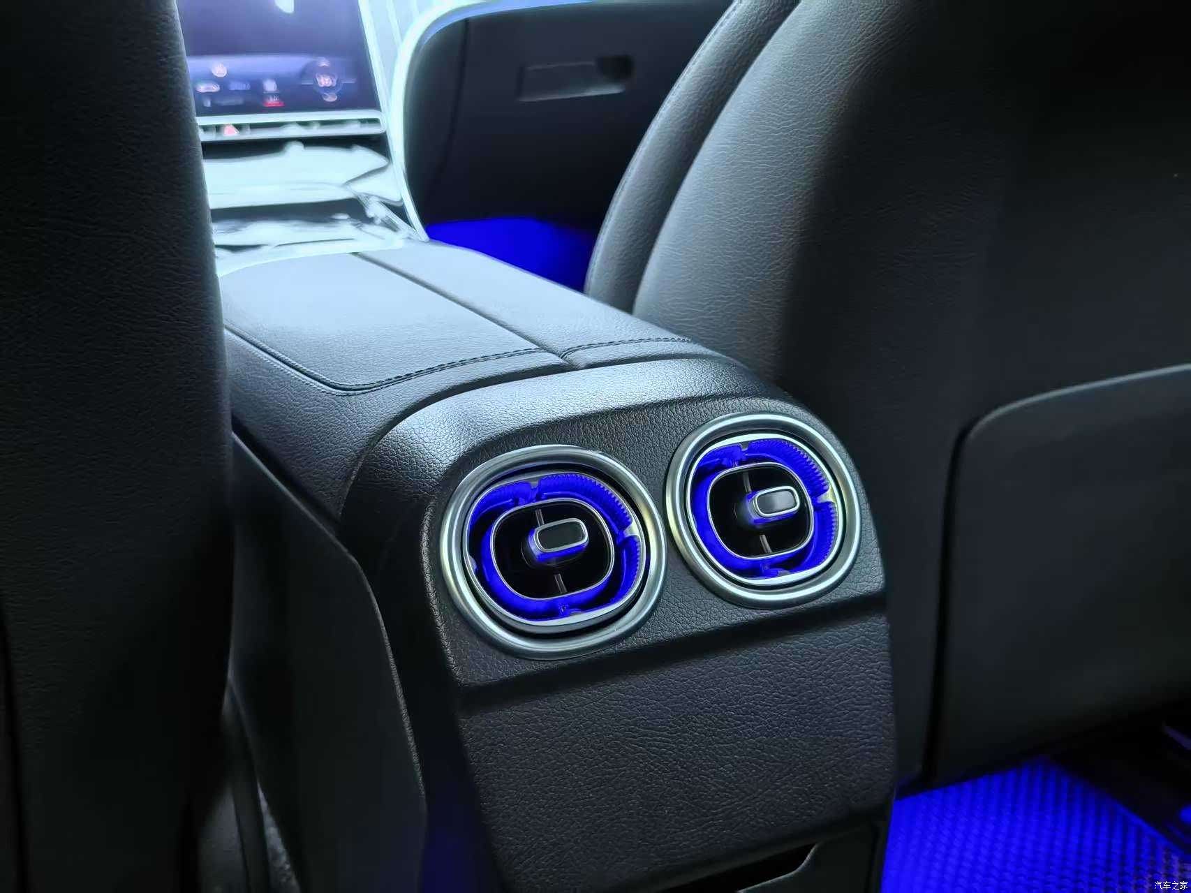 Mercedes-Benz C-Class, 2023 19