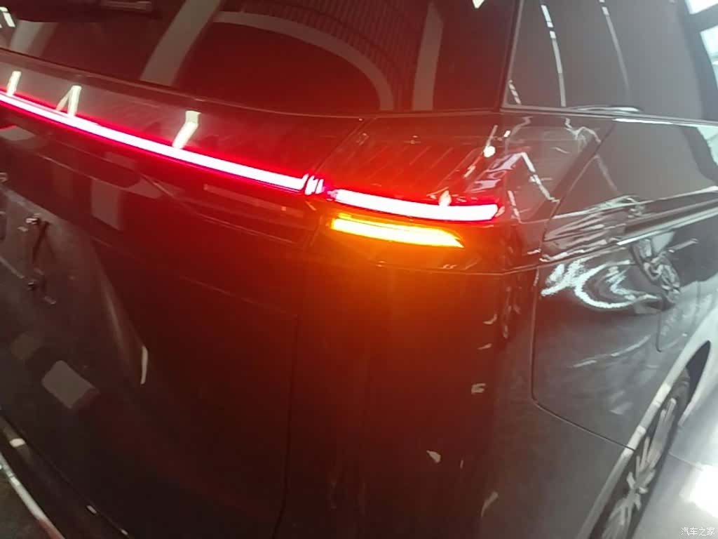Trumpchi E8, 2024 8