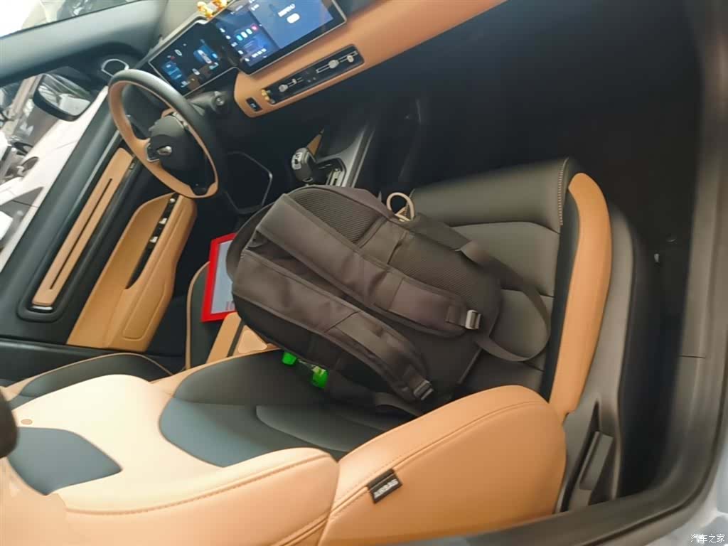 Geely Icon, 2023 25