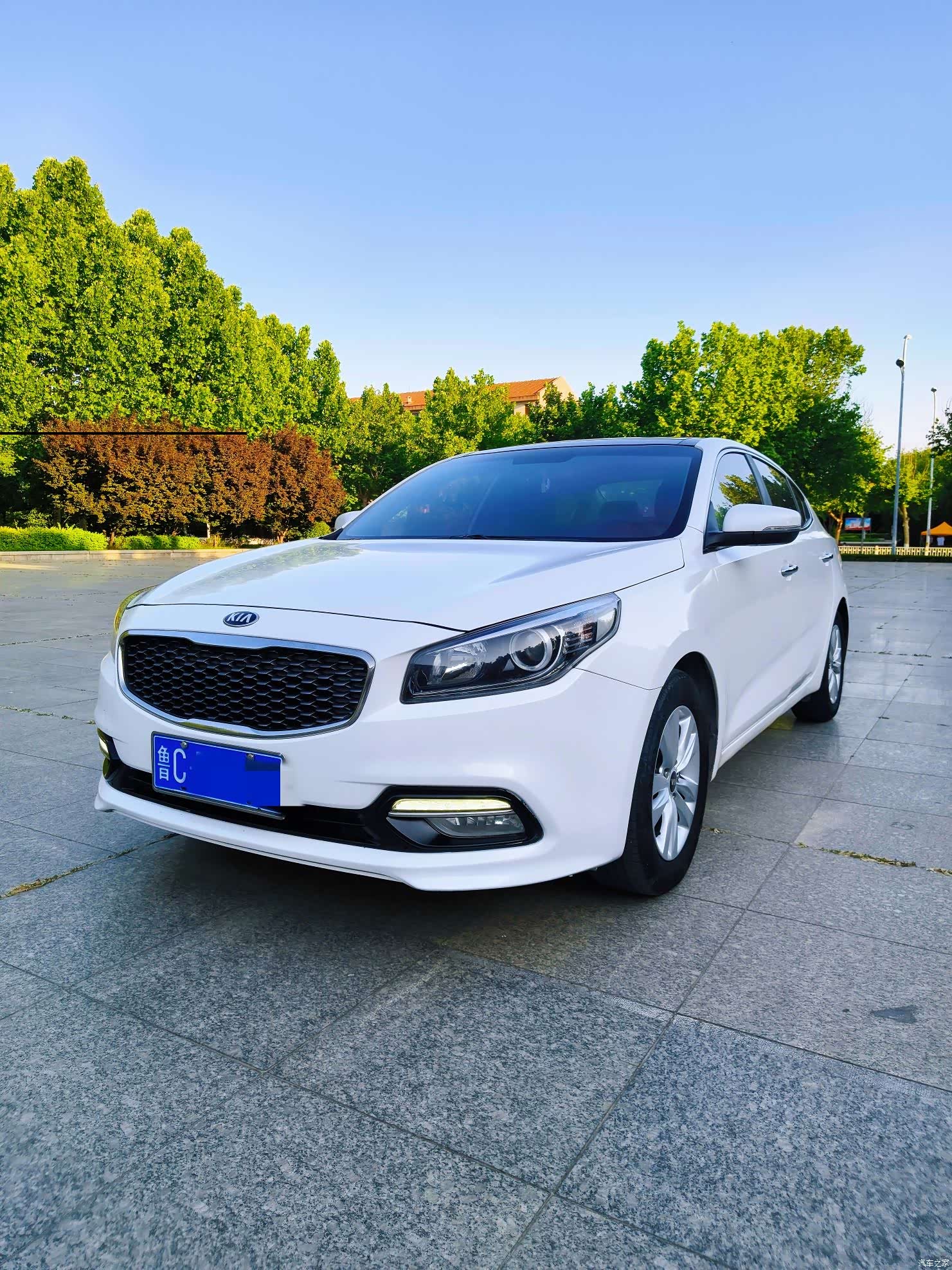 Kia K4, 2015 1