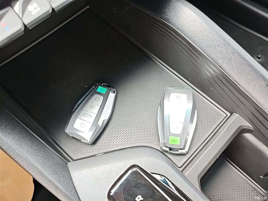 Geely Binray, 2026 9
