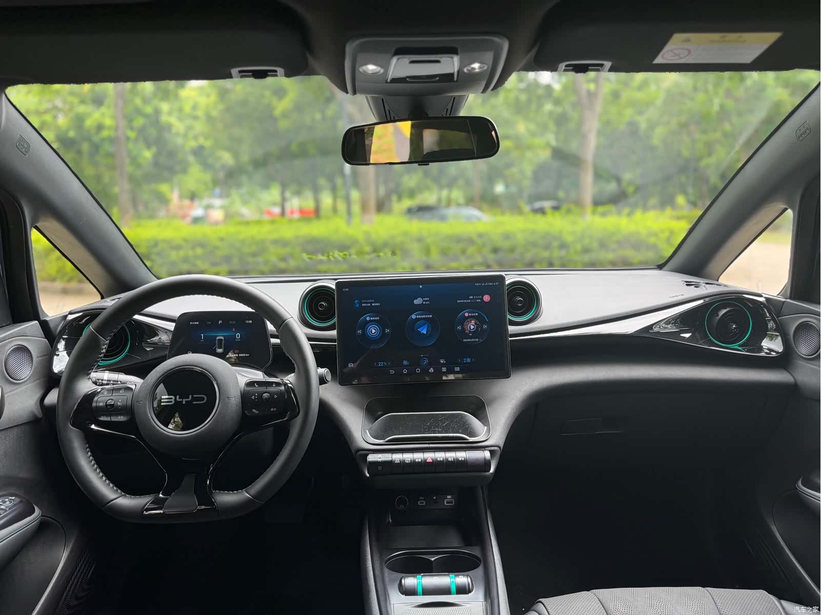 BYD Dolphin, 2025 14