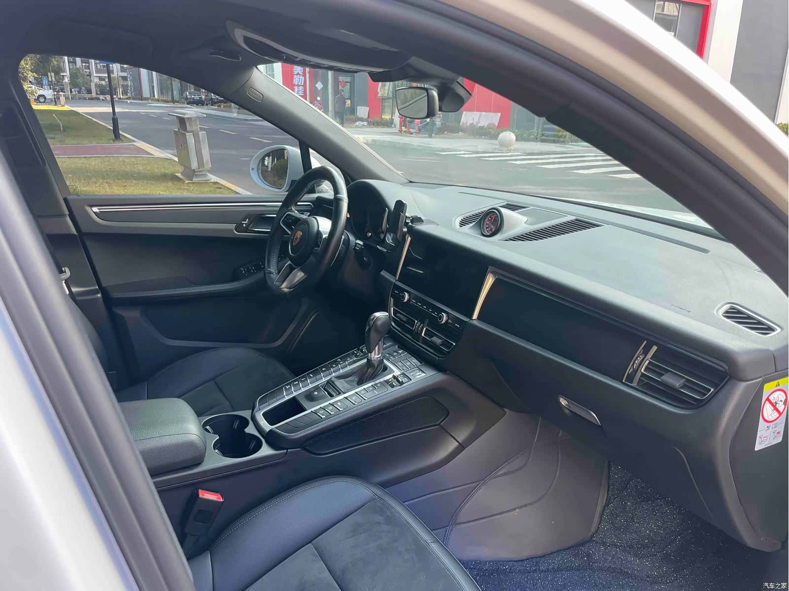 Porsche Macan, 2021 11