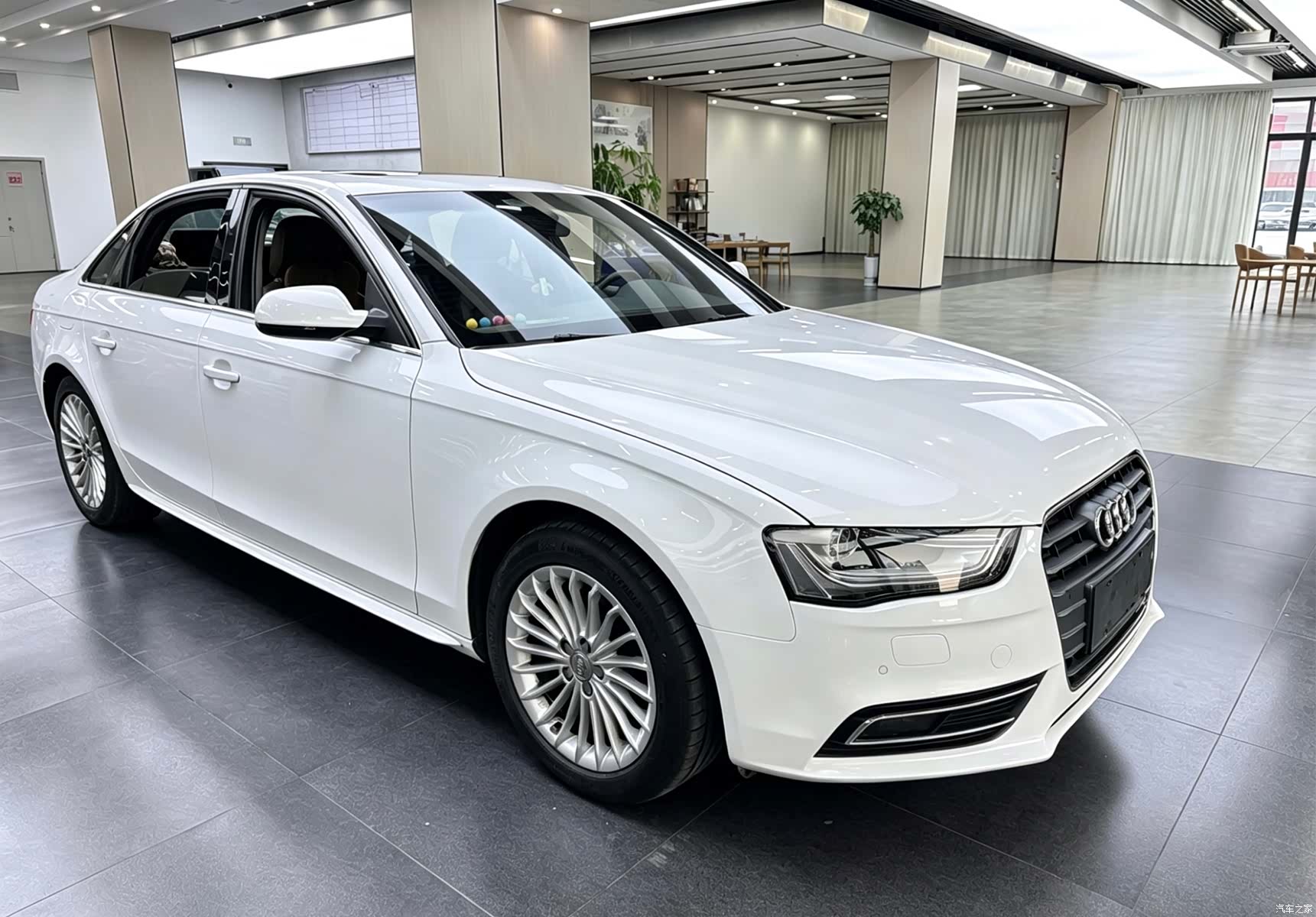 Audi A4L, 2015 3