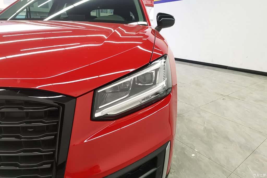 Audi Q2L, 2021 все фото