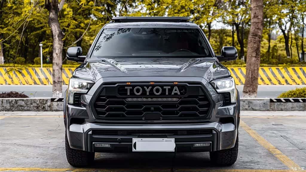 Toyota Sequoia, 1900 2
