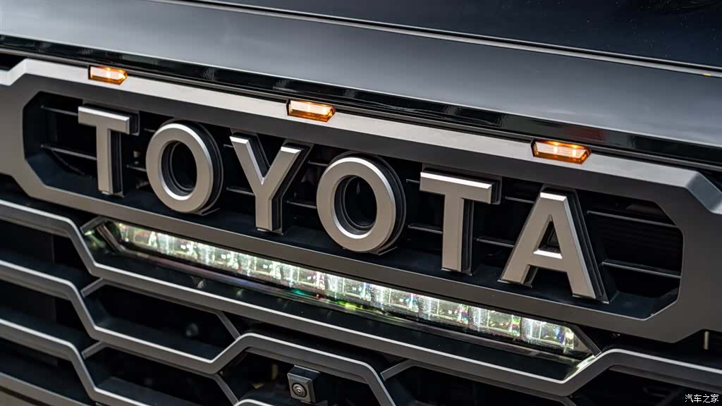 Toyota Sequoia, 1900 16