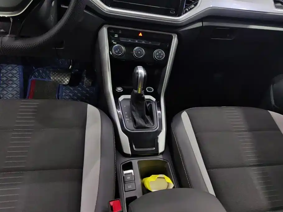 Volkswagen T-ROC exploring Songs Volkswagen T-ROC exploring Songs