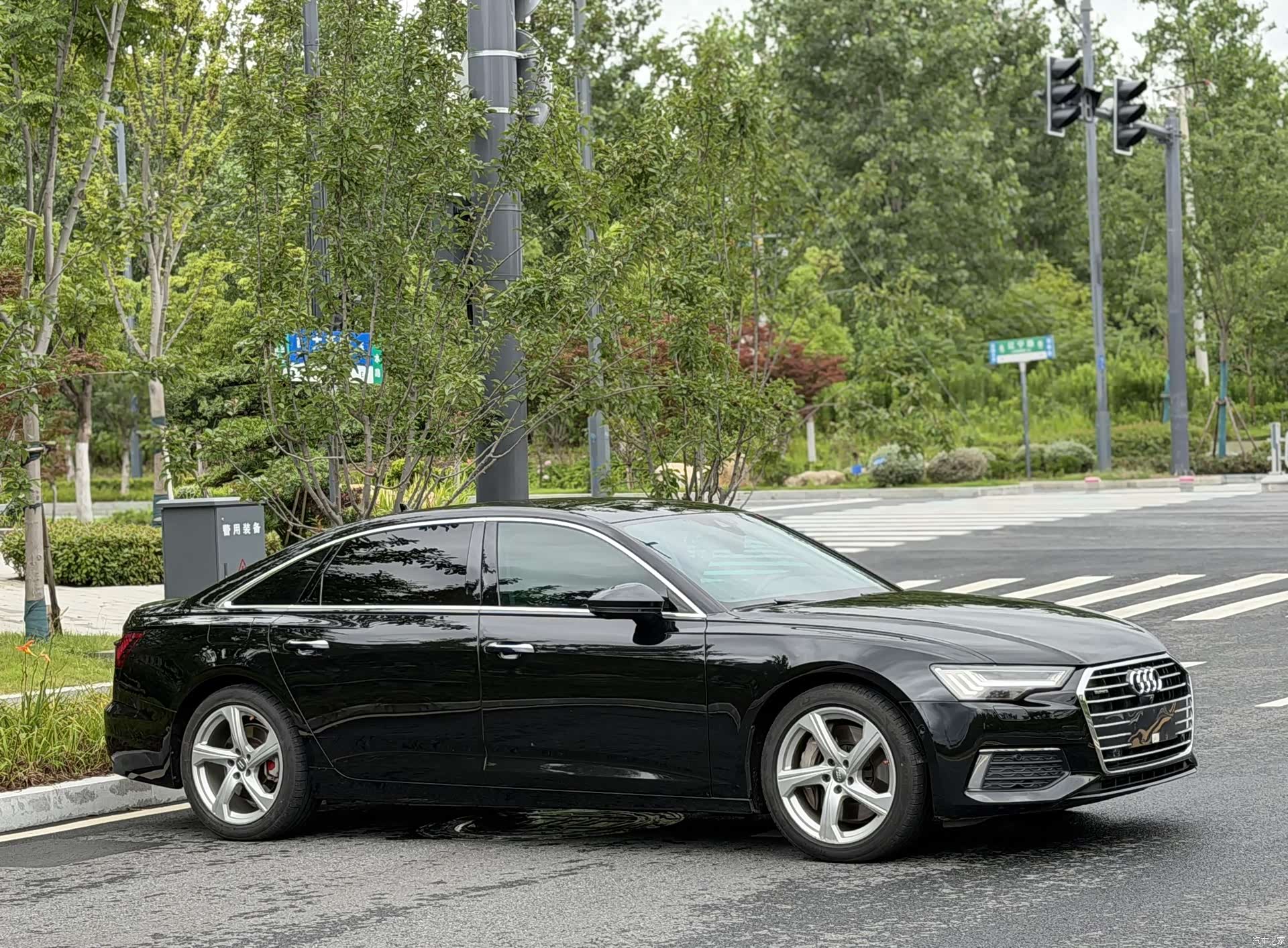 Audi A6L, 2019 3