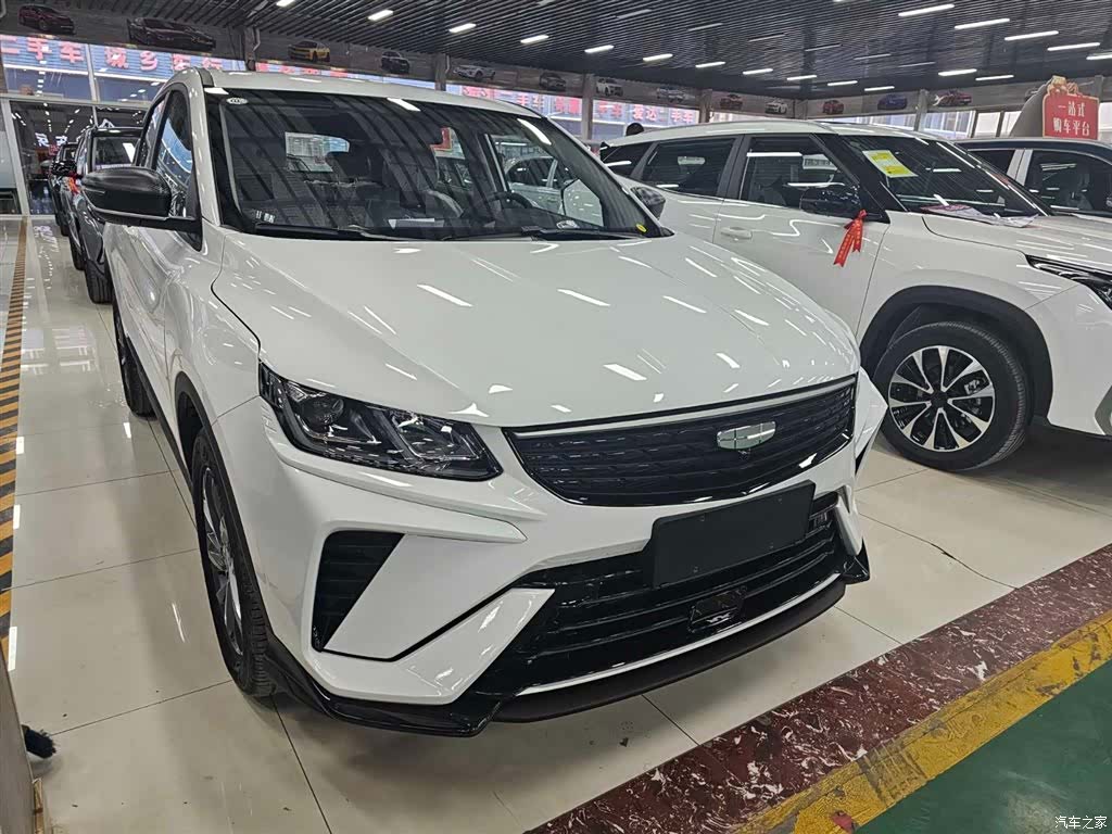 Geely Coolray, 2026 6