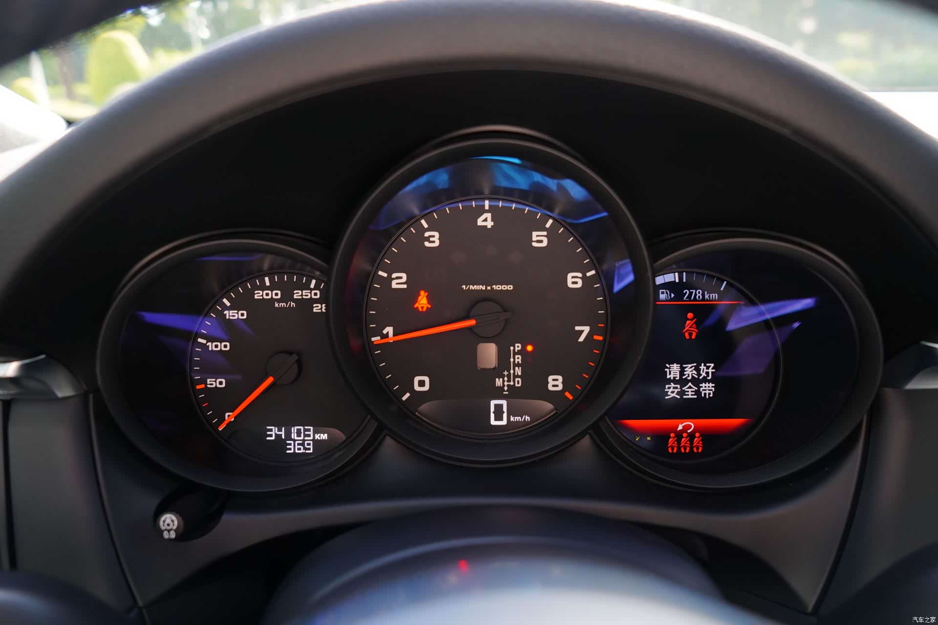 Porsche Macan, 2020 10