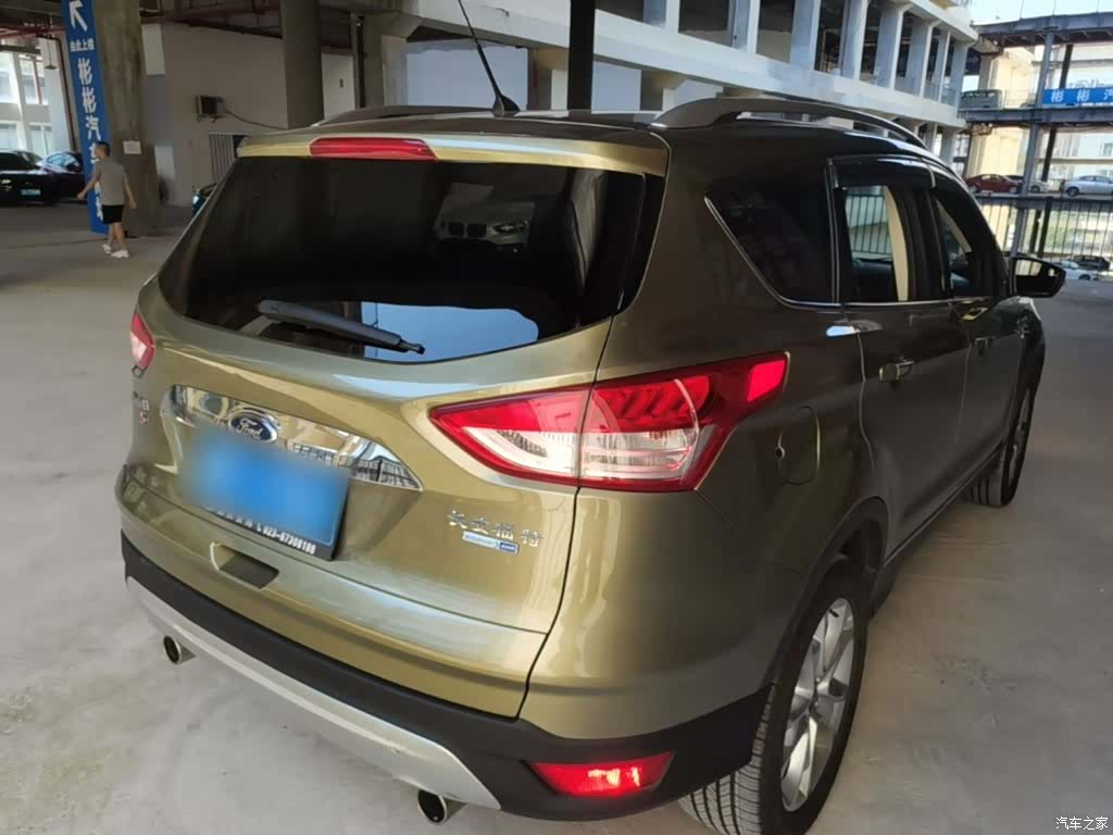 Ford Kuga, 2015 7