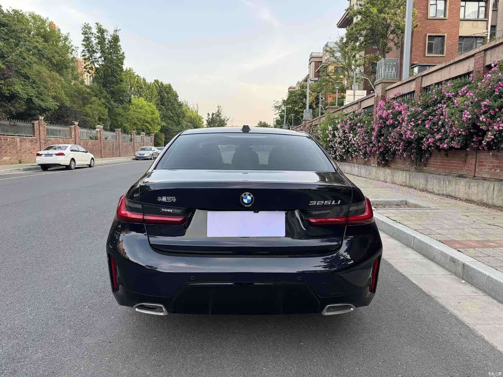 BMW 3 Series, 2025 11