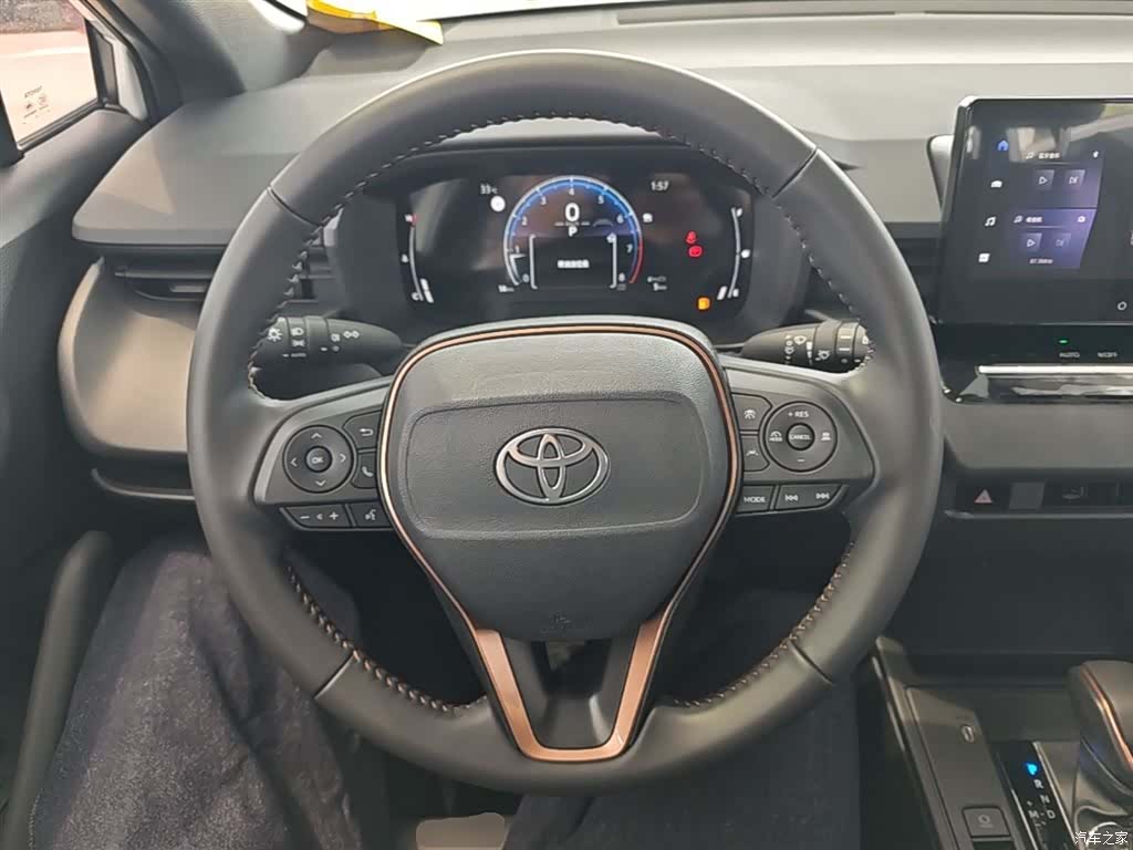 Toyota Frontlander, 2026 11
