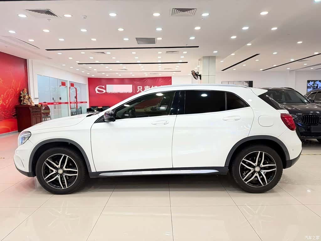 Mercedes-Benz GLA, 2016 4