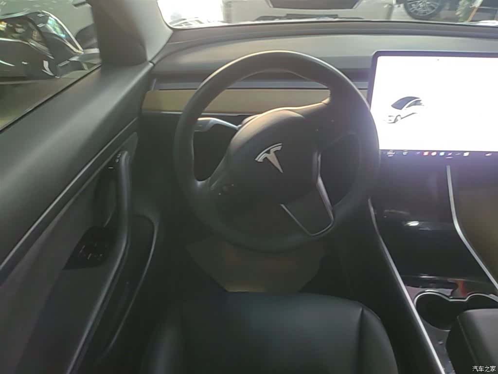 Tesla Model 3, 2020 11