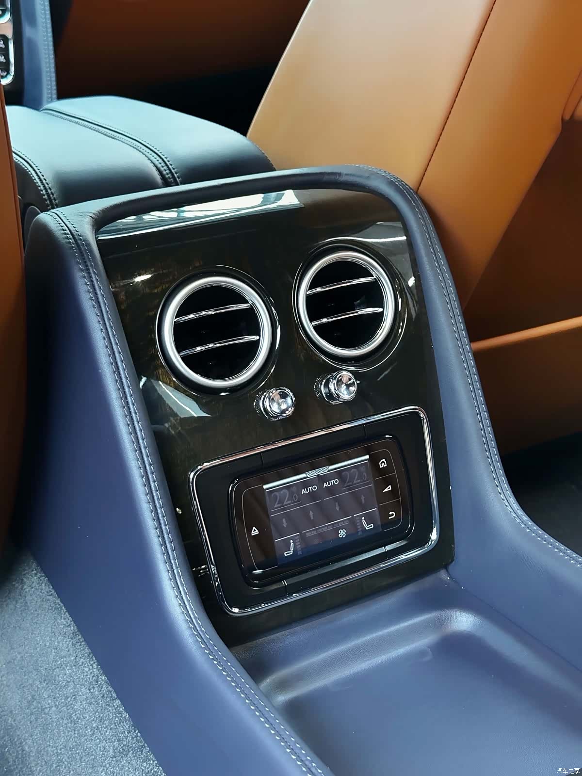 Bentley Flying Spur, 2018 25