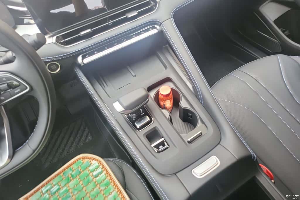 Geely Preface, 2025 16