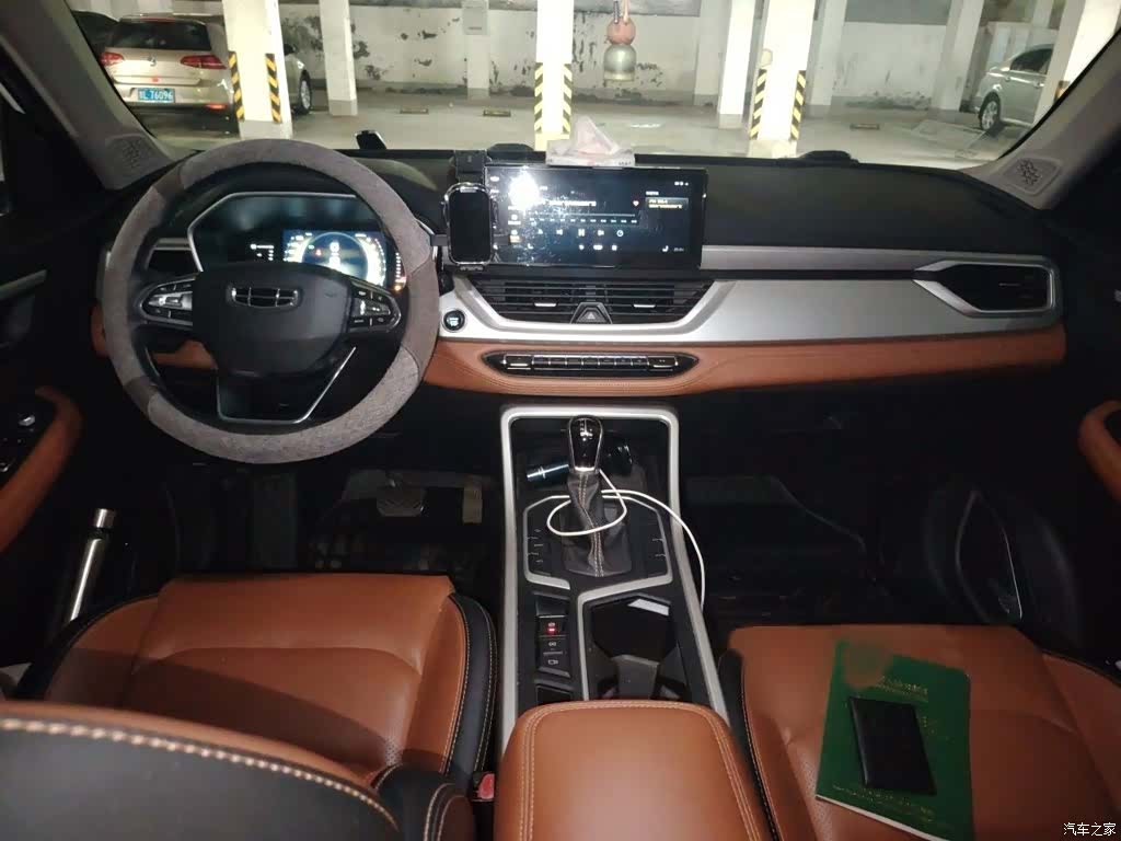 Geely X6, 2020 13