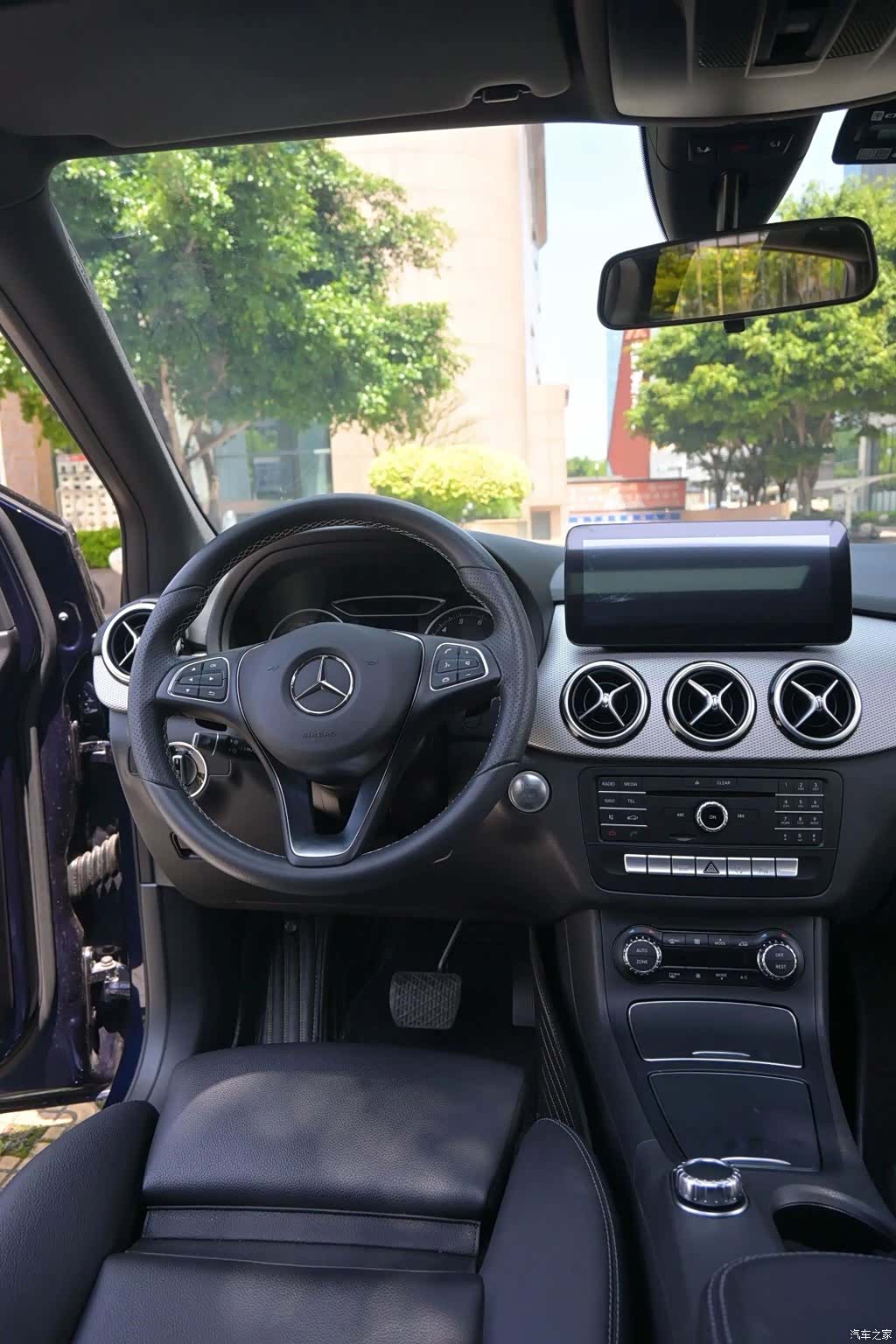 Mercedes-Benz B-Class, 2018 9
