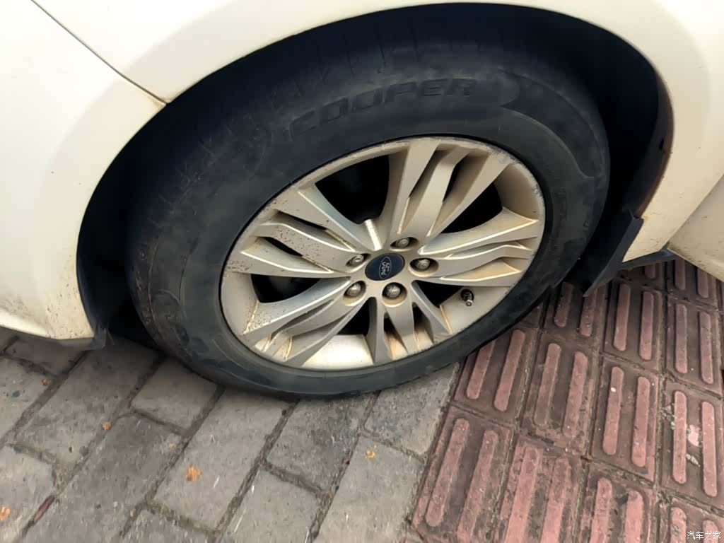 Ford Focus, 2015 23