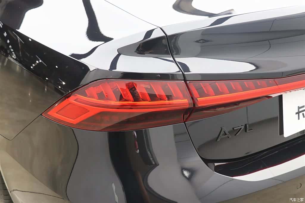 Audi A7L, 2024 28