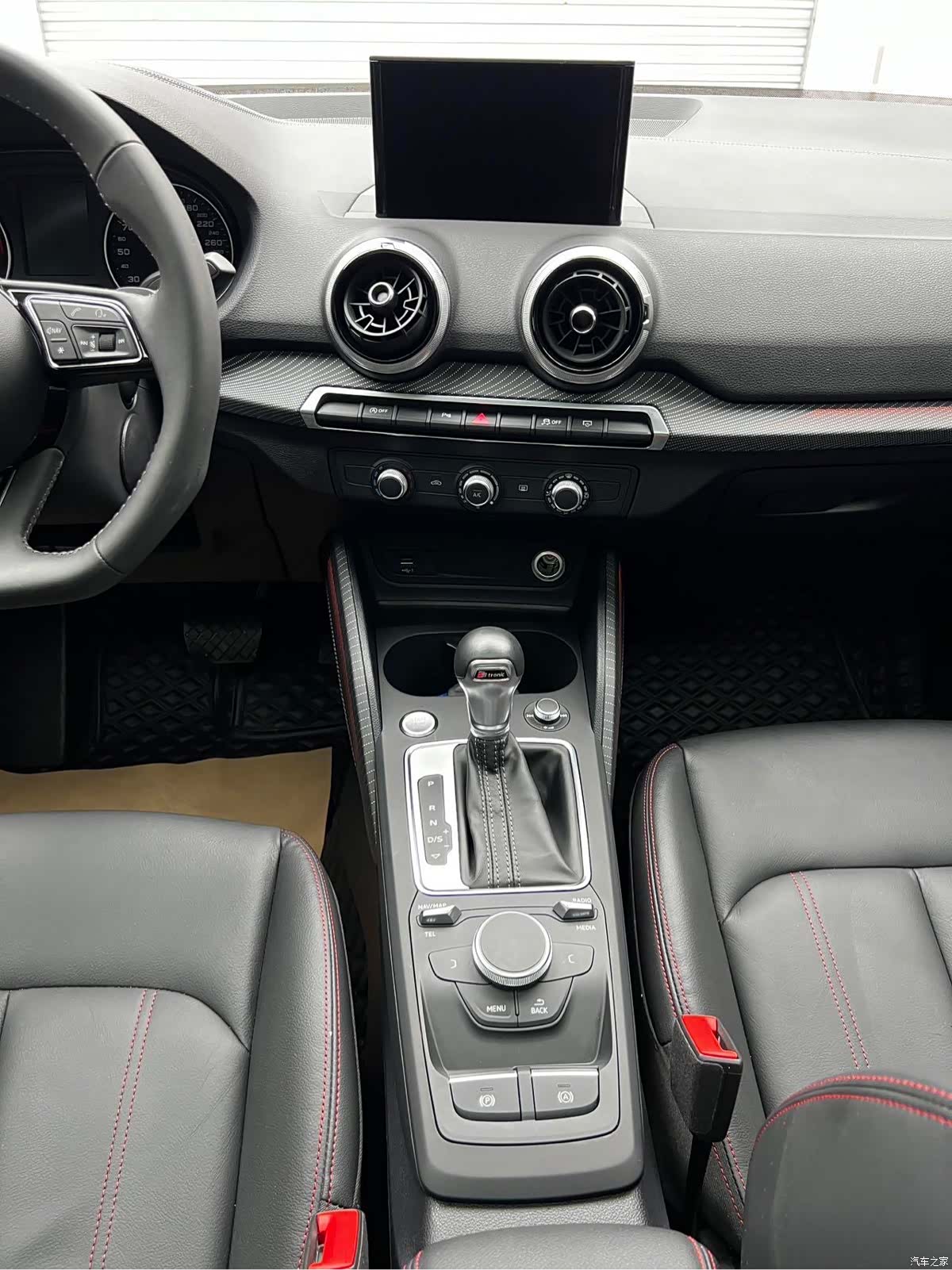 Audi Q2L, 2021 16