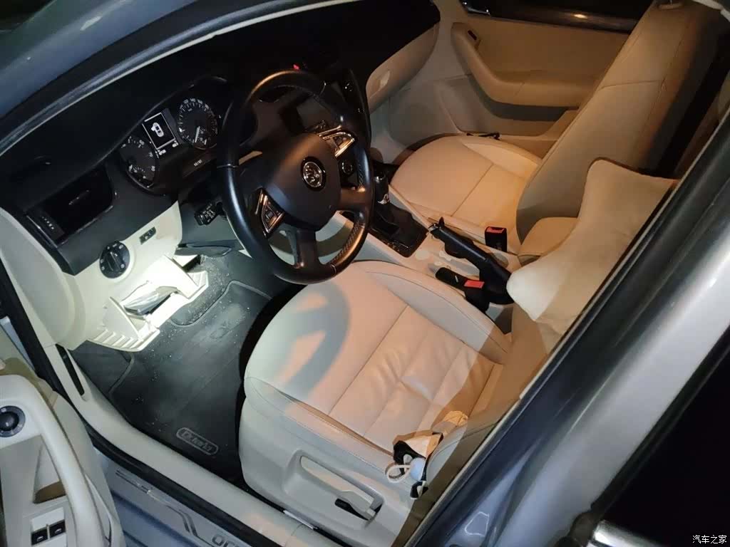 Skoda Octavia, 2014 8