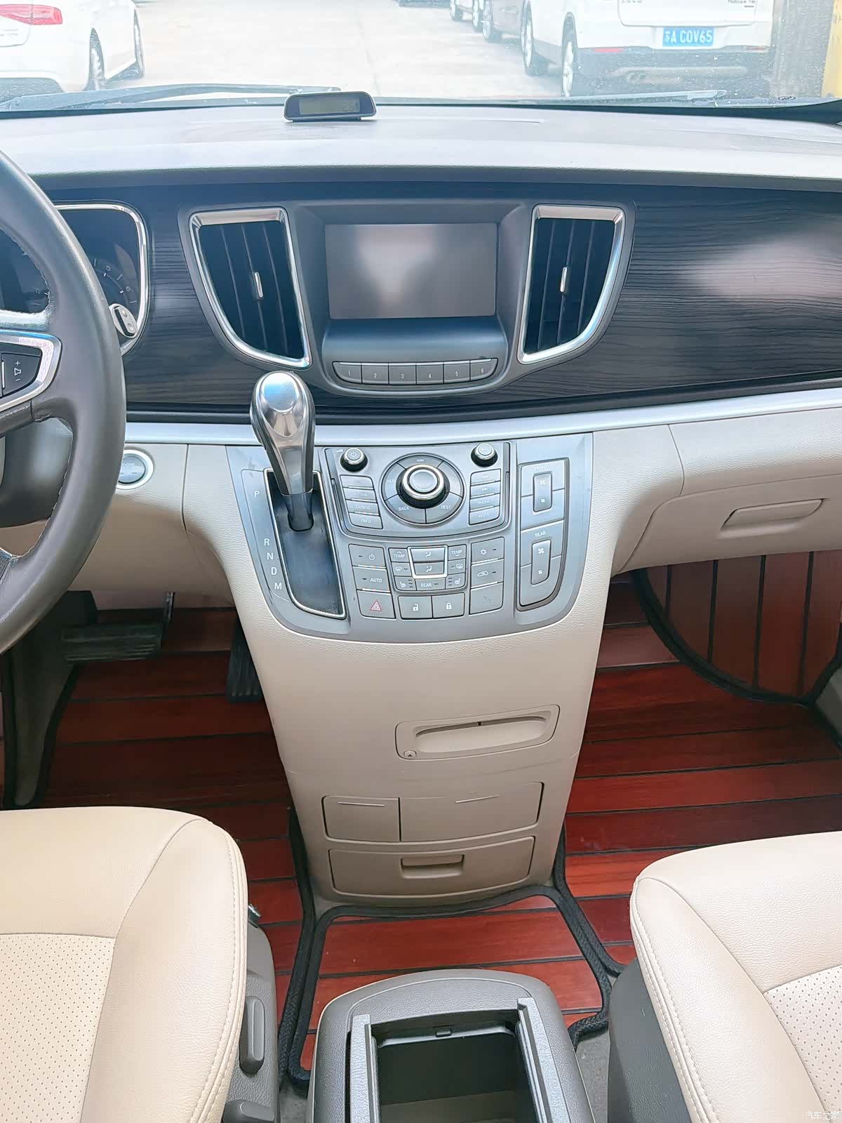 Buick GL8, 2013 18