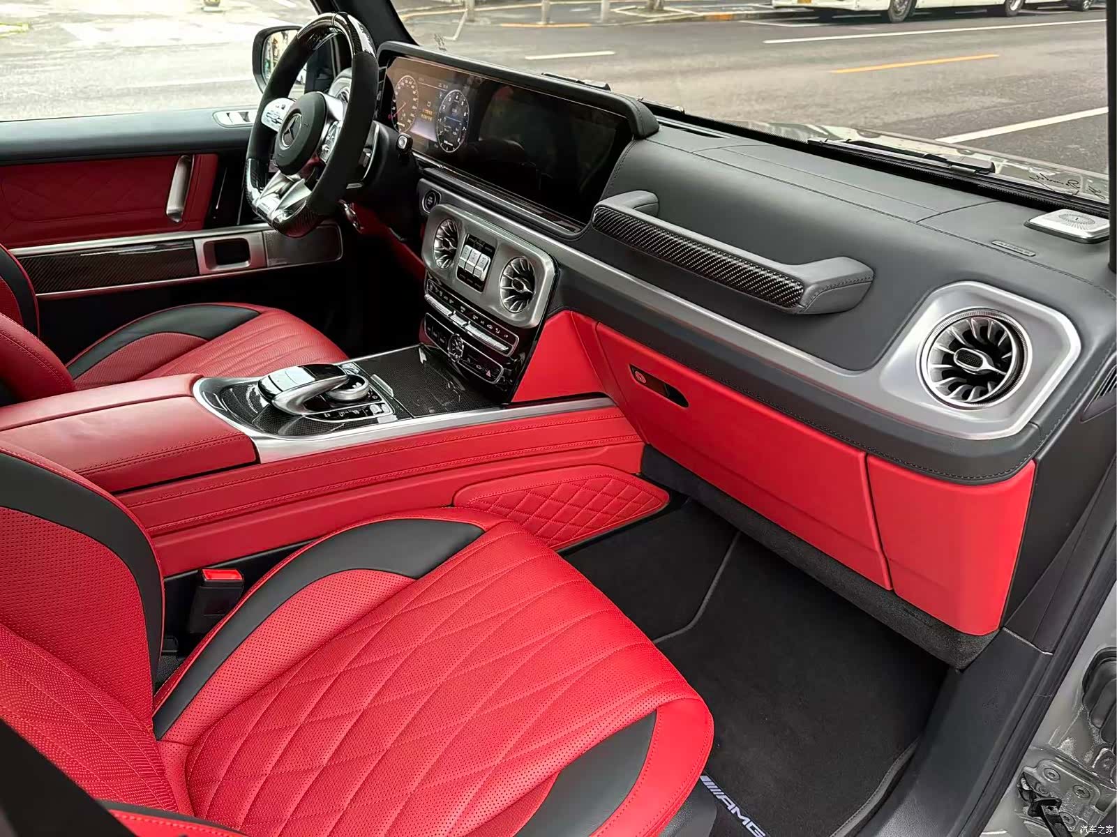 Mercedes-Benz G-Class, 2023 9