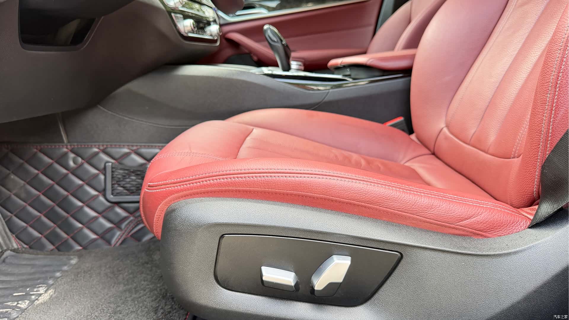 BMW 5 Series, 2020 все фото