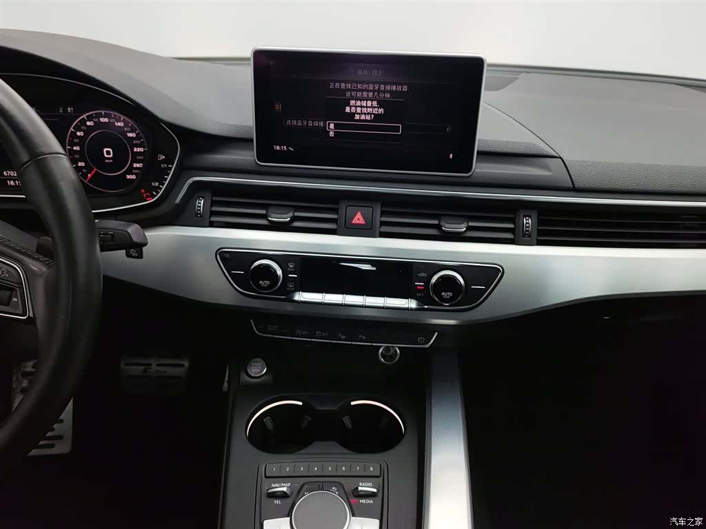 Audi A4L, 2019 12