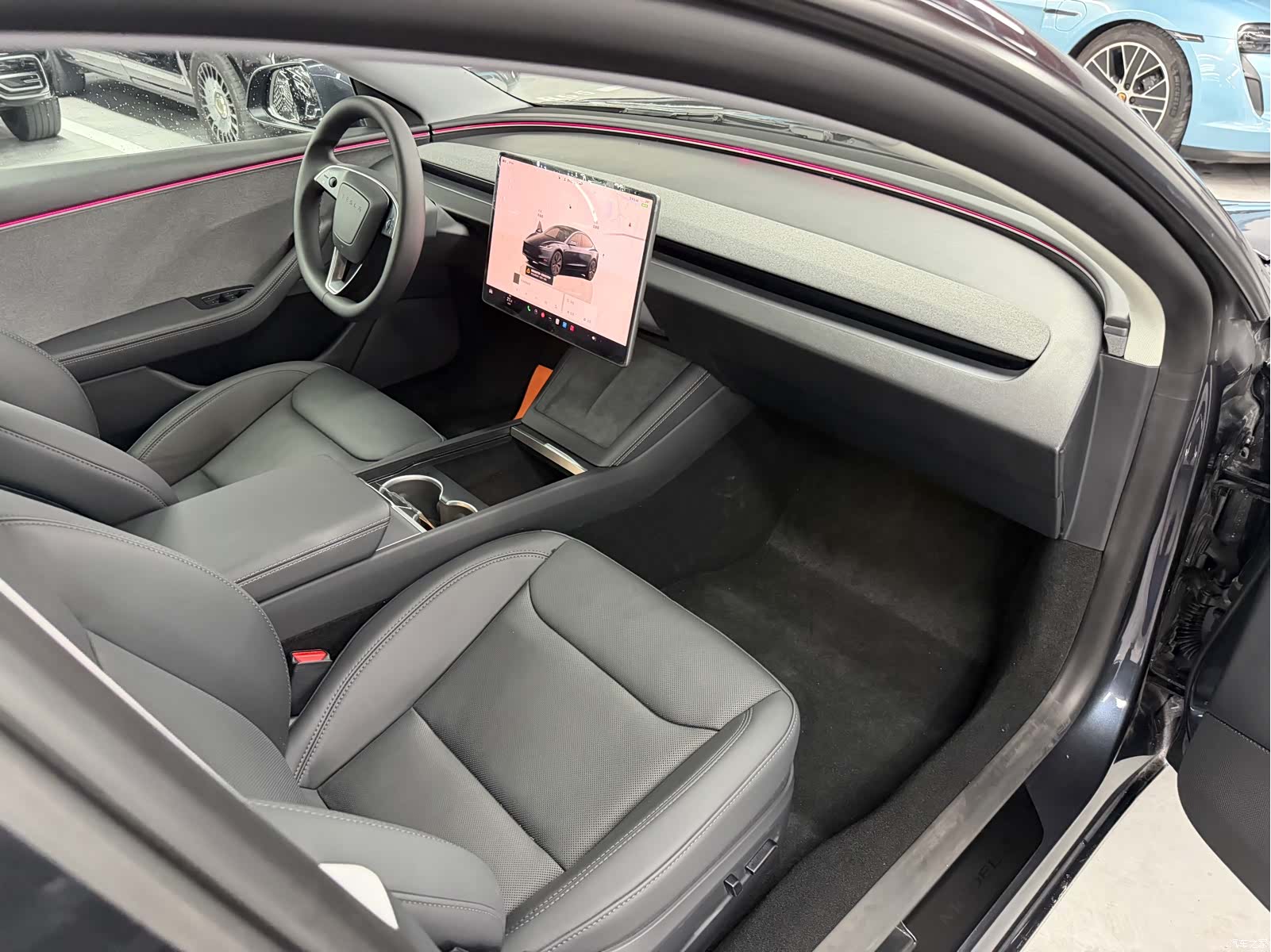Tesla Model 3, 2026 10