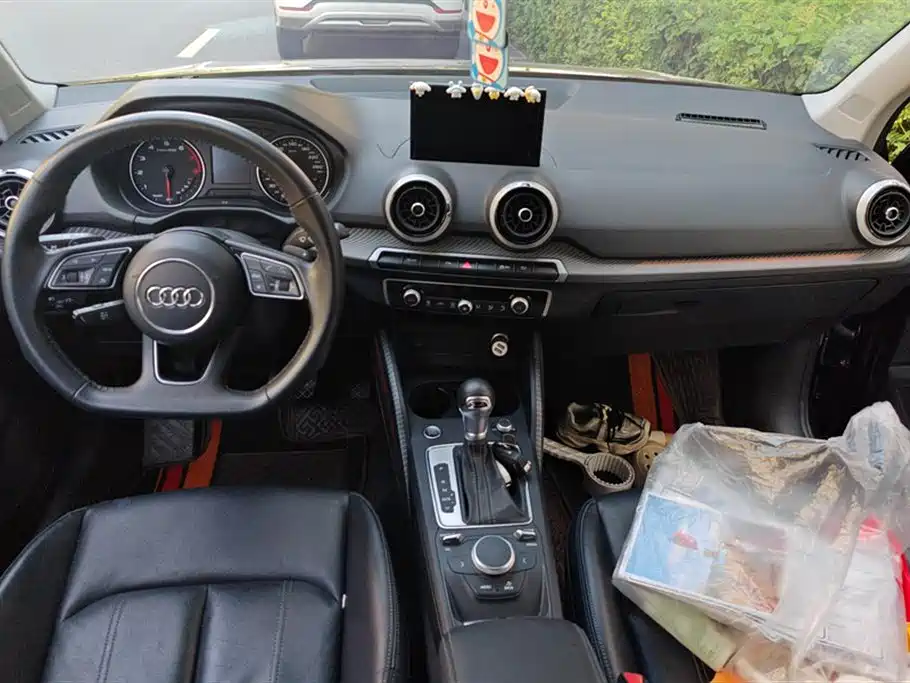 Audi Q2L Audi Q2L