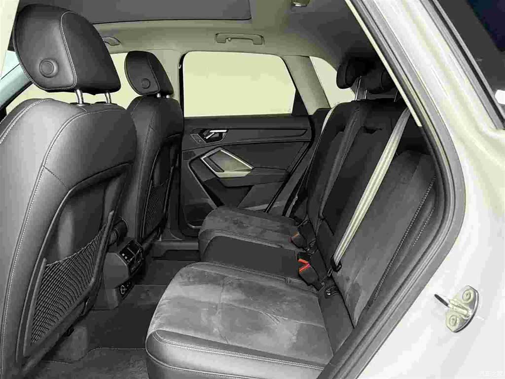 Audi Q3, 2022 12