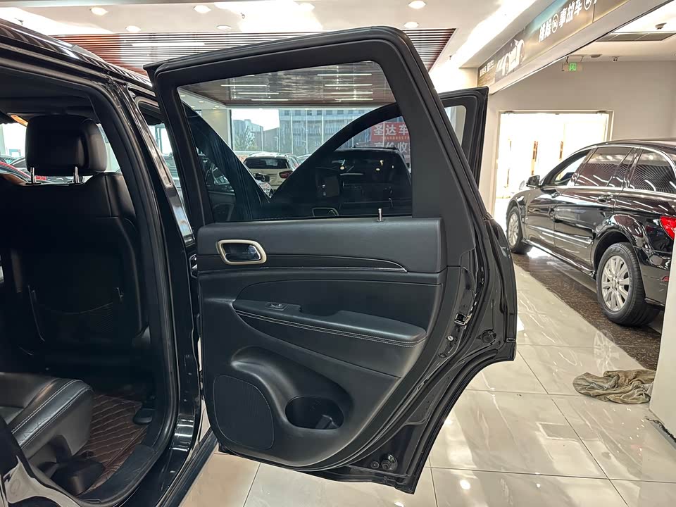 Jeep Grand Cherokee Jeep Grand Cherokee