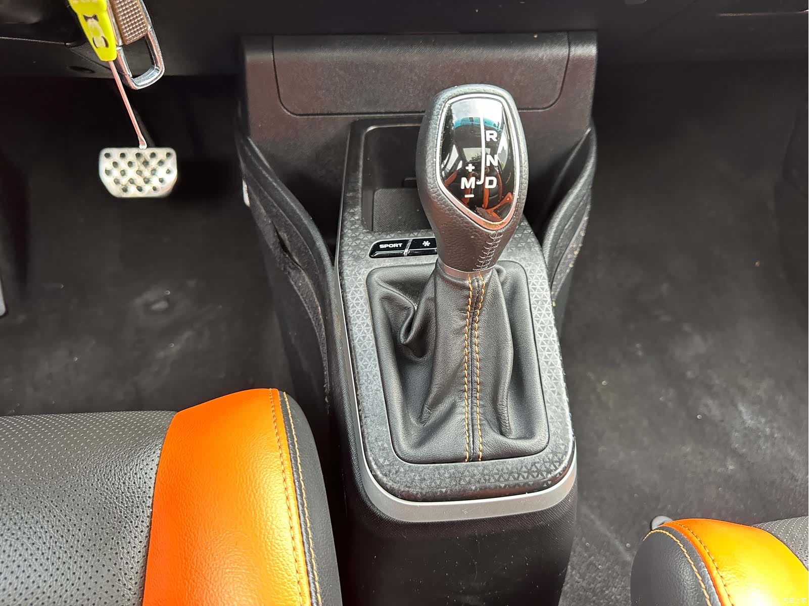 Geely X1, 2018 10