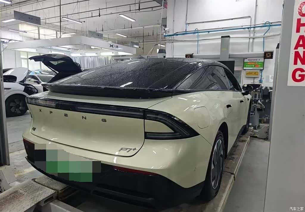 Xpeng P7, 2025 4