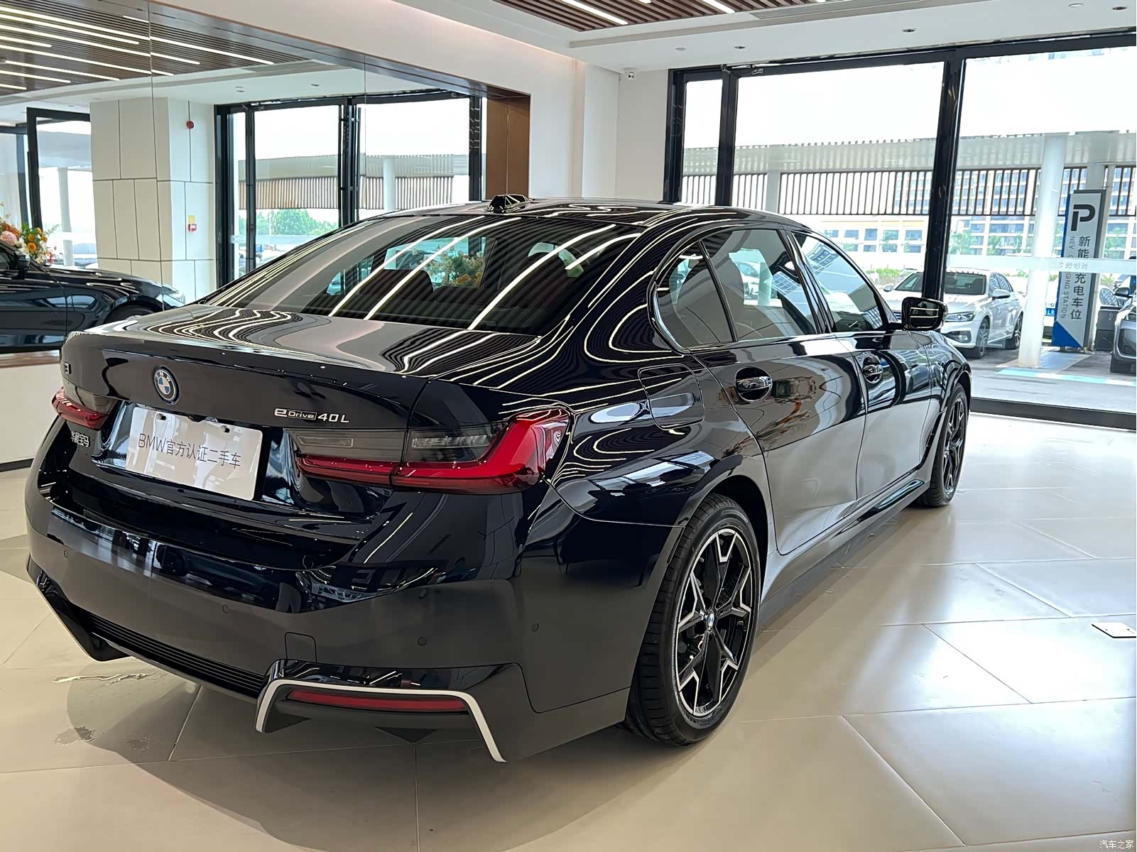 BMW i3, 2025 все фото